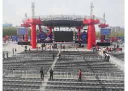 石家莊鄭州桌椅租賃公司助力商丘廣場新品發布會